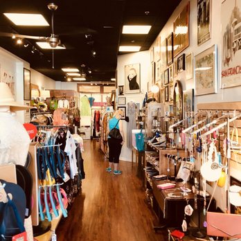 Bazar - Accessories and wall art - Women's Clothing Near Me - Palm Springs, California
