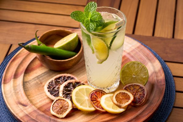 Shoreside Restaurant and Bar by null