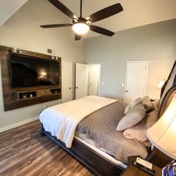 Inspect and Clean Commercial Cleaning Services - Master Bedroom