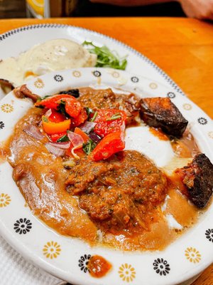 Mary's Market by null