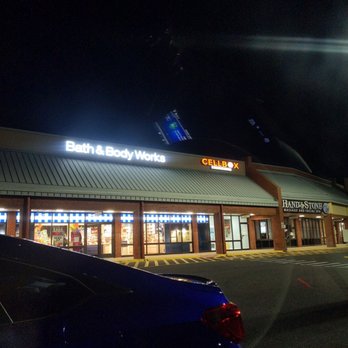 1. Bath & Body Works