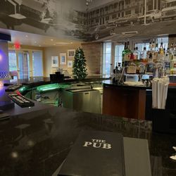 Pub at Nationwide Hotel & Conference Center - Inside