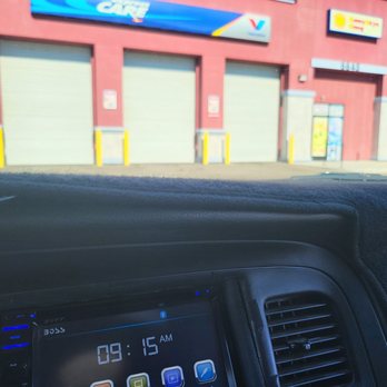Valvoline Express Care - Oil Change Stations Near Me - Fresno, California