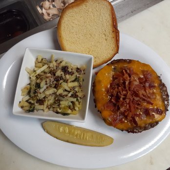 The Ridge Inn Restaurant - Bacon Cheddar Burger with Hippy Hash - American Near Me - Laurelville, Ohio The Ridge Inn Restaurant - Bacon Cheddar Burger with Hippy Hash - American Near Me - Laurelville, Ohio