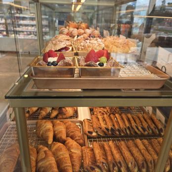 Tous Les Jours - Display Case - Bakeries Near Me - Centereach, New York Tous Les Jours - Display Case - Bakeries Near Me - Centereach, New York