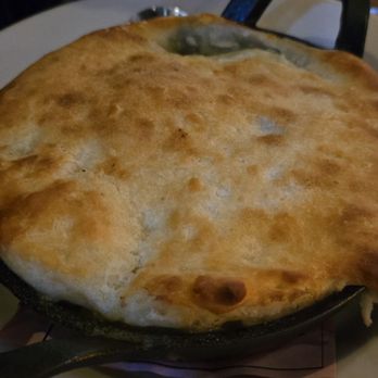 The Common Man Restaurant - Chicken pot pie - American Near Me - Lincoln, New Hampshire