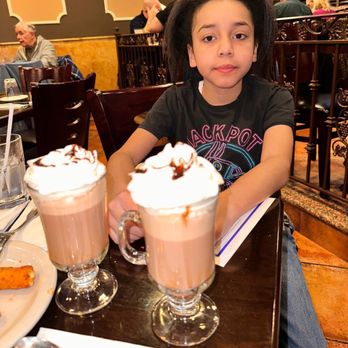 Lenny's Clam Bar - The BEST hot chocolate - Seafood Near Me - Howard Beach, New York
