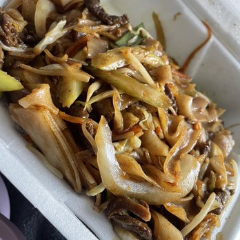 Hi Trendy Dumpling - Beef Flat Noodles - Szechuan Near Me - Houston, Texas