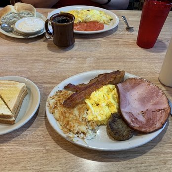 Pioneer Restaurant - Diners Near Me - Arlington, Texas