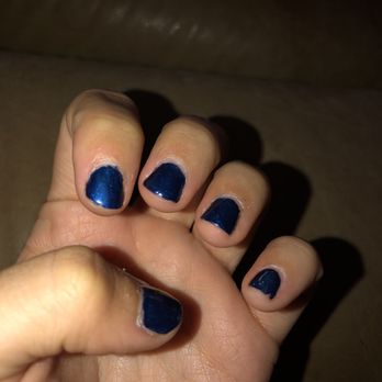 T & T Nails Spa - Pinky chipped - Nail Salons Near Me - Bullhead City, Arizona