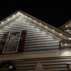 Mele Lights & Co - Permanent LED christmas lighting installed underneath the eaves