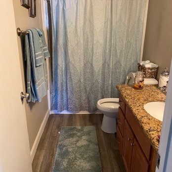 Alvarez Flooring - Bathroom - Carpet Installation Near Me - Maywood, California Alvarez Flooring - Bathroom - Carpet Installation Near Me - Maywood, California