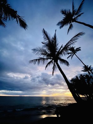 The Hale Pau Hana by null