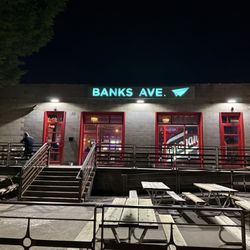 Banks Ave
