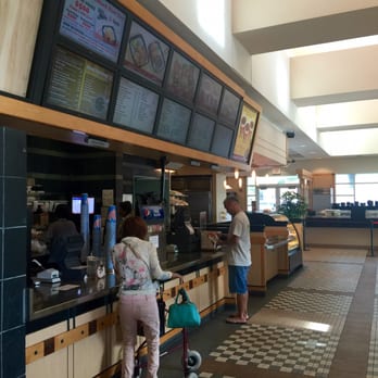 Zippy's Kahala - counter area - Diners Near Me - Honolulu, Hawaii