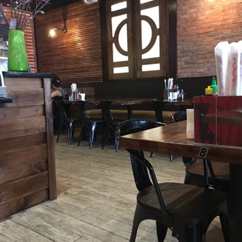 Hên Vietnamese Restaurant - Interior - Sandwiches Near Me - Cherry Hill Township, New Jersey Hên Vietnamese Restaurant - Interior - Sandwiches Near Me - Cherry Hill Township, New Jersey