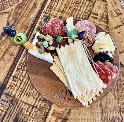 vinAmité Cellars - Winery and Wine Lounge by null