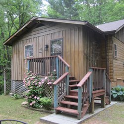 Cross Creek Cabins - "The Branches Cabin"