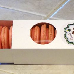 Venita's Gourmet Sweets - Raspberry Macaron-1 Dozen box