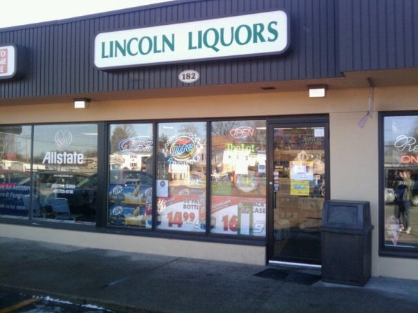 Lincoln Liquors Logo