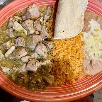 Vientos Mexican Grill - Chili verde plate with corn tortillas - Mexican Near Me - Sacramento, California Vientos Mexican Grill - Chili verde plate with corn tortillas - Mexican Near Me - Sacramento, California