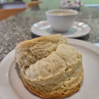 Peach's Restaurant - Biscuit with Chicken Gravy - American Near Me - Chicago, Illinois