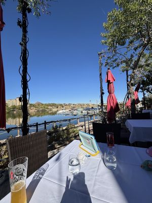 Mimi & Coco Bistro by null