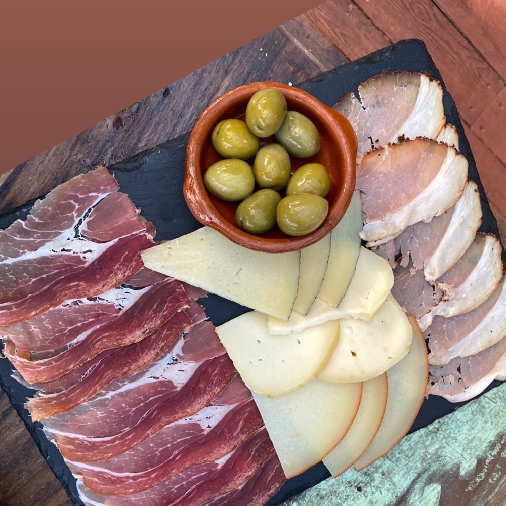 La Bodega - a platter of meat, cheese and olives - Seafood Near Me - Dunham, Quebec La Bodega - a platter of meat, cheese and olives - Seafood Near Me - Dunham, Quebec