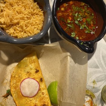 Tacos 805 - Quesa birria + Consommé - Mexican Near Me - Simi Valley, California Tacos 805 - Quesa birria + Consommé - Mexican Near Me - Simi Valley, California