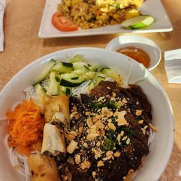 Bun and fried rice Bun and fried rice