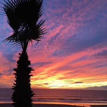 Ocean Park Inn - The glorious sunset we saw from the boardwalk outside of the hotel - San Diego, CA