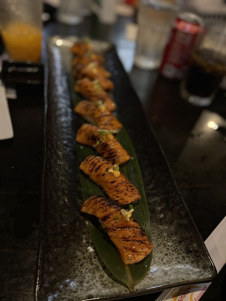 Hamachi Thai & Sushi Restaurant