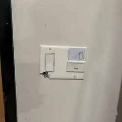 WoodSpring Suites Seattle Tukwila - broken light fixture. it's like $0.50 and they can't replace?