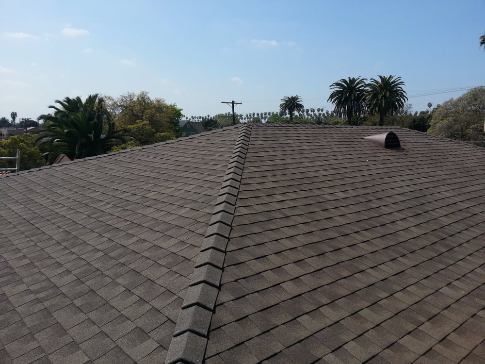 Slide of B&I Roofing