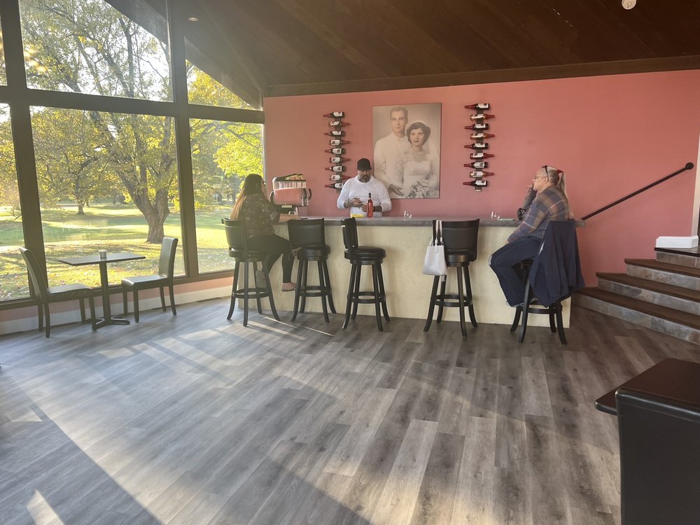 3 ROSES WINERY Updated September 2024 10 Photos 10804 Wilkshire