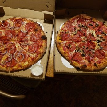 Twisted Pies Pizzeria - Large Pepperoni and Onion, Pepperoni and Mushroom pizzas. - Pizza Near Me - Mesa, Arizona Twisted Pies Pizzeria - Large Pepperoni and Onion, Pepperoni and Mushroom pizzas. - Pizza Near Me - Mesa, Arizona
