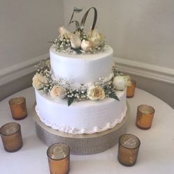 La Santa Cruz Bakery - Buttercream cake