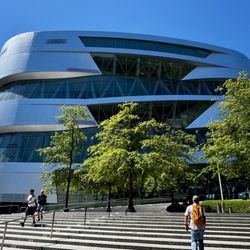 Stadt Stuttgart - 07.12.26 Mercedes-Benz Museum, Stuttgart