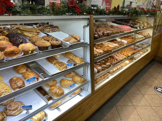 Baker's Dozen Donuts Deli & Delights by null