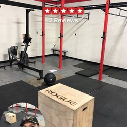 BoomFitness - #TheFrank  20 cal row / weighted sit-ups / wall-balls / hanging knee and leg raises / box jumps