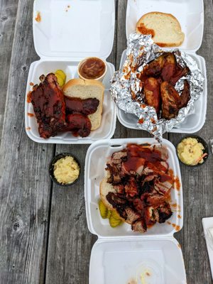 Jones Bar-B-Q by null