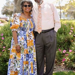 Family Praise & Worship - Pastor Vern Haynes and his wife Sandra Haynes