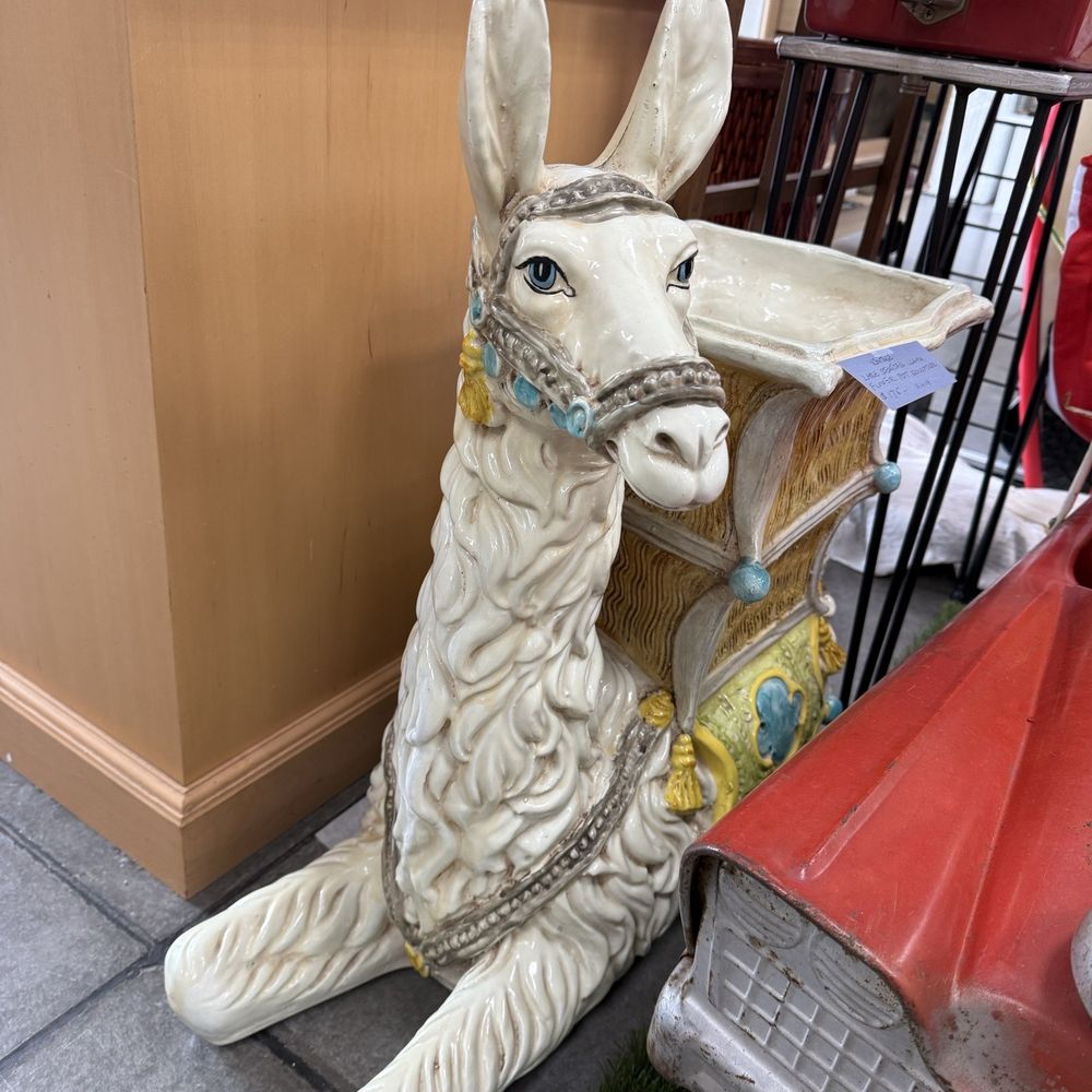 Curiosities Vintage Mall - My first sighting of my llama friend at the vintage mall! - Antiques Near Me - Tigard, Oregon