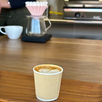 Saint Maxime Coffee - cortadito foam is 100/100 - Coffee & Tea Near Me - Venice, California