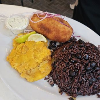 Polo Norte - Miramar - Boniato Relleno con Tasajo - Cuban Near Me - Miramar, Florida Polo Norte - Miramar - Boniato Relleno con Tasajo - Cuban Near Me - Miramar, Florida