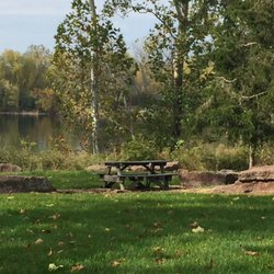 Riverfront Park - Picnic area