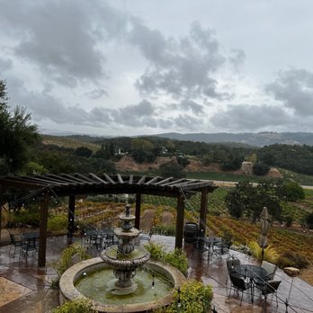 Grapeline Wine Tours - Wine Tours Near Me - Paso Robles, California