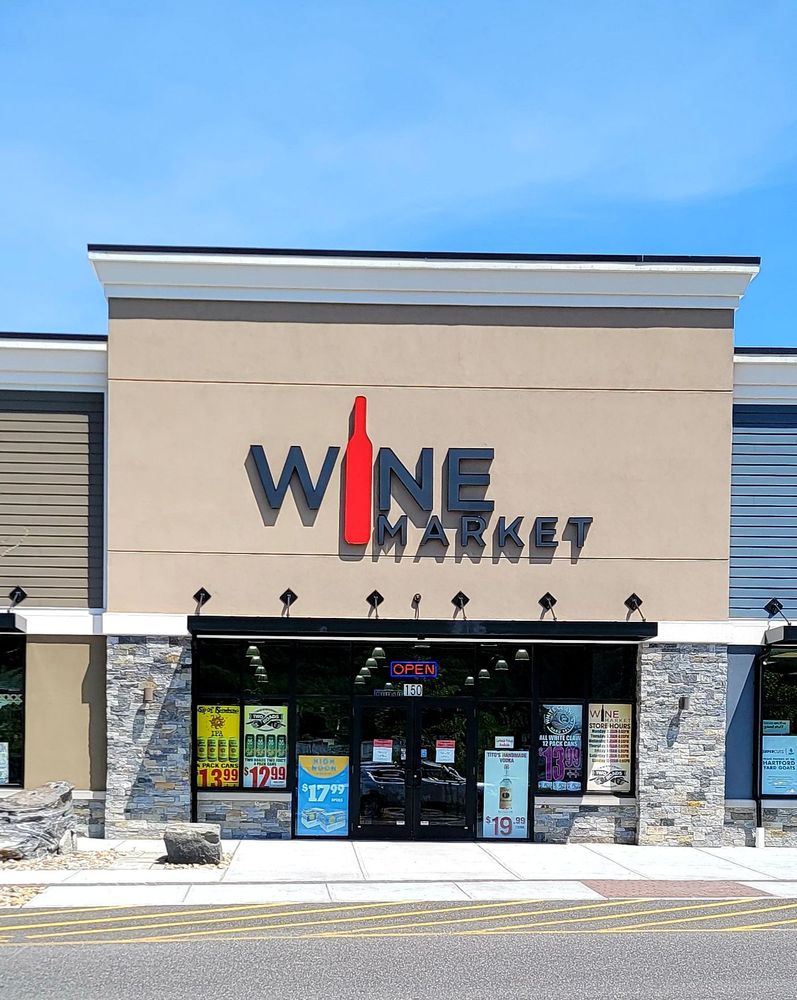 Wine Market Logo