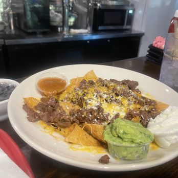 Alpine Tavern & Grill - Sports Bars Near Me - Alpine, California