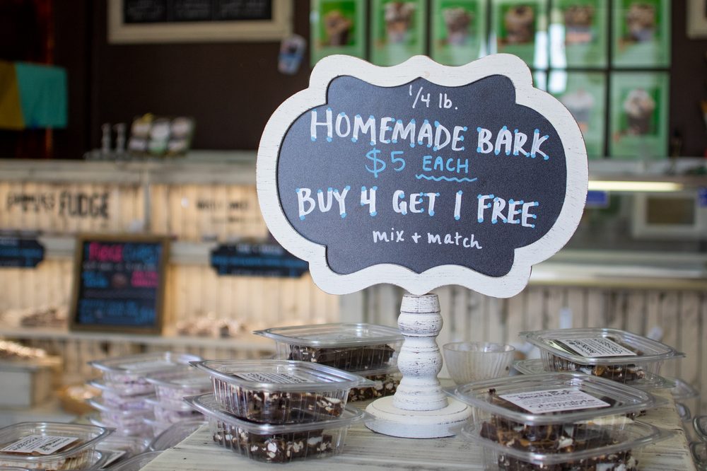 Chocolate Corner & Ice Cream, Gulf Shores Roadtrippers